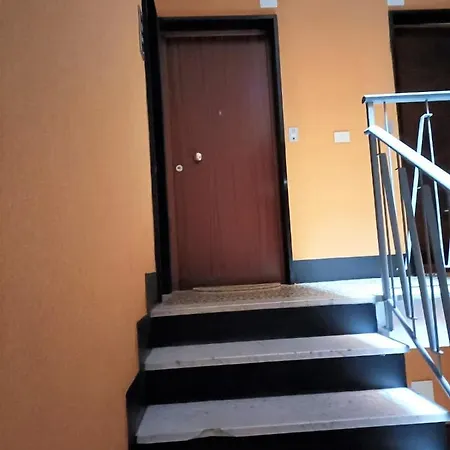 Fronte Del Golf アパート ラッパロ