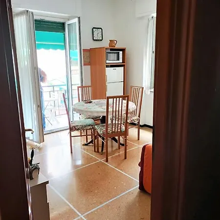 Fronte Del Golf アパート ラッパロ