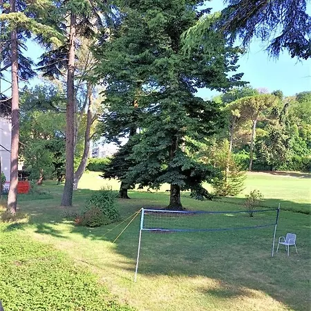 Fronte Del Golf Рапалло