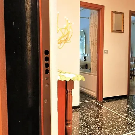 Apartman Fronte Del Golf Rapallo