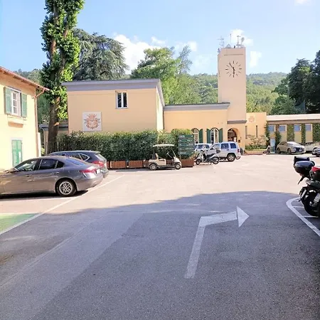 Fronte Del Golf ラッパロ