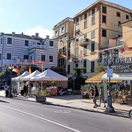 Fronte Del Golf ラッパロ