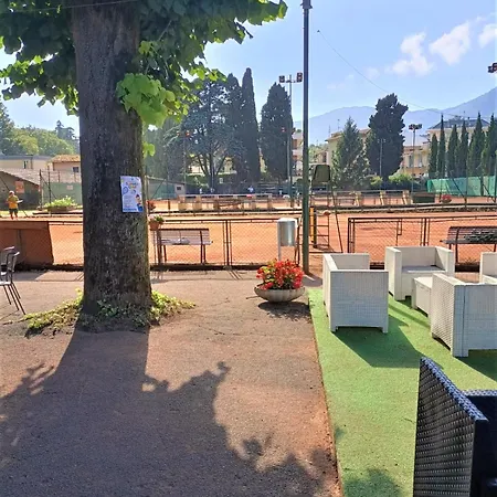 Fronte Del Golf ラッパロ